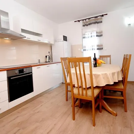 Апартаменты Spacious Antea